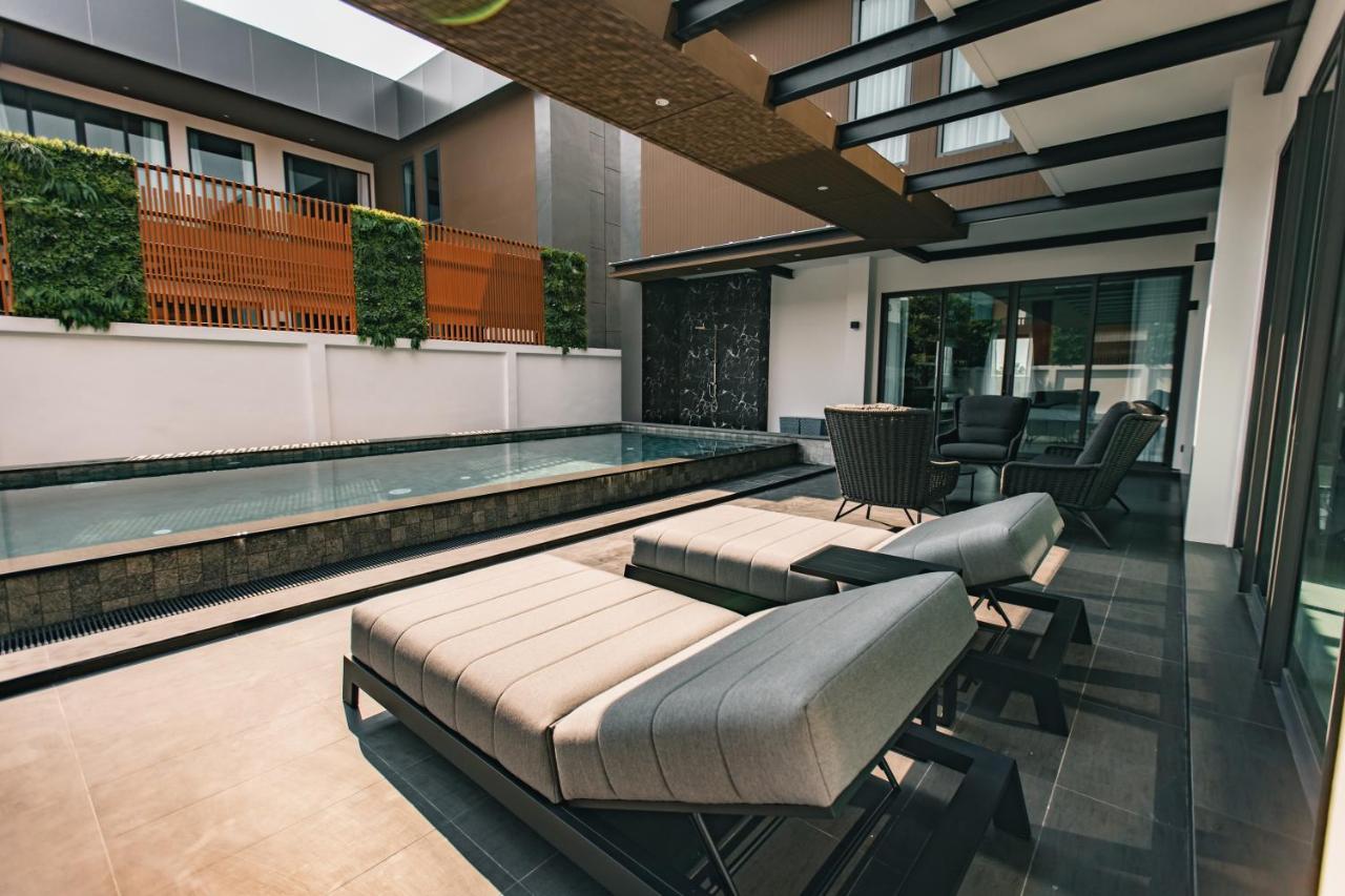 Astro Luxury: Ultra Luxury 4 Beds Pool