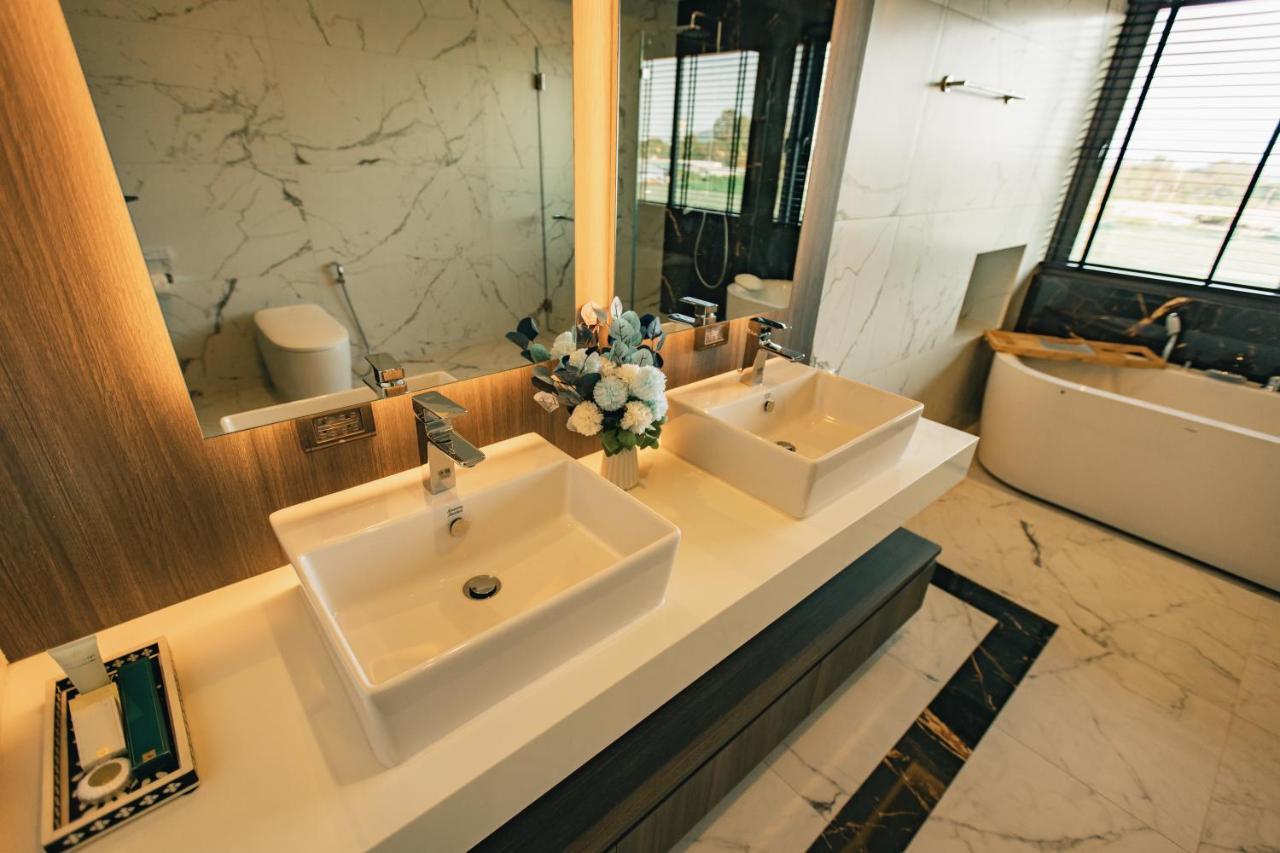 Astro Luxury: Ultra Luxury 4 Beds Pool Villa Nong Prue