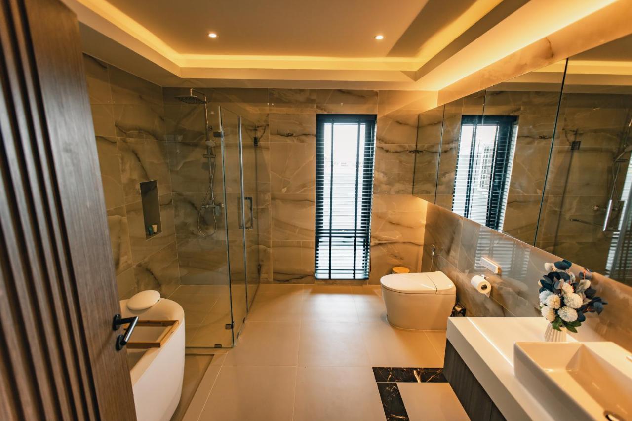 Astro Luxury: Ultra Luxury 4 Beds Pool Villa *